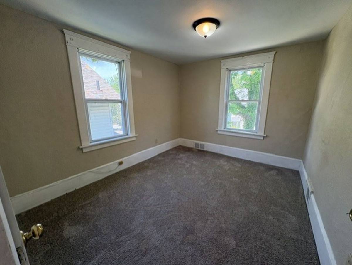 House for rent at 1005 Florida Ave, Akron, OH 44314