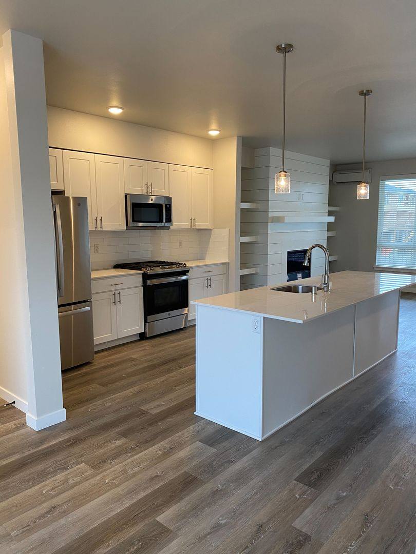 Townhouse for rent at 3705 Wildspitz Lane SE E, Lacey, WA 98503