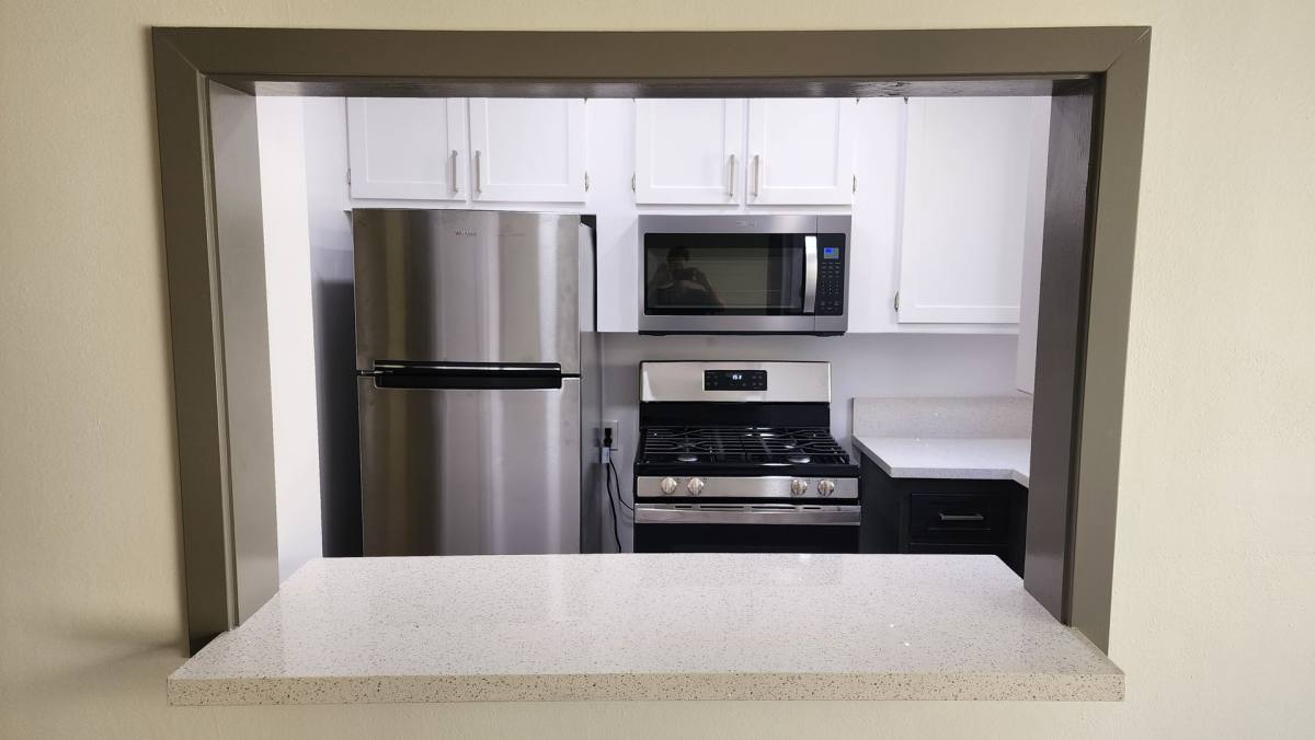 Apartment for rent at 1031-1037 N Ogden Dr, Los Angeles, CA 90046