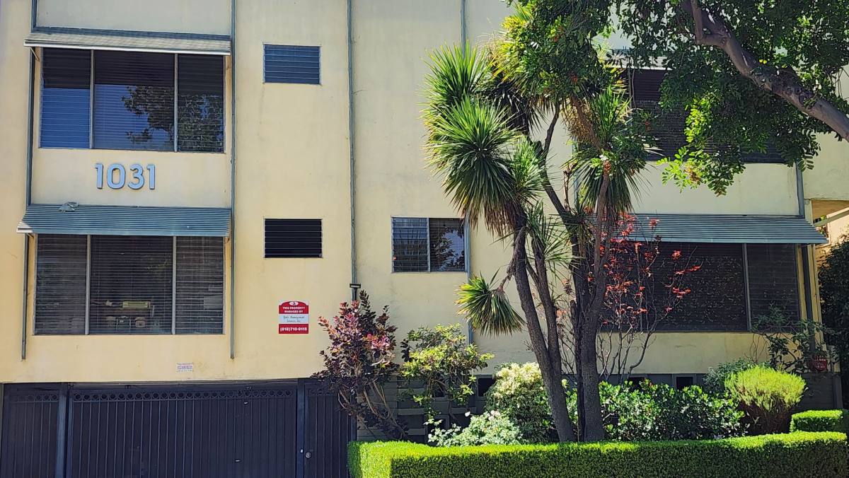 Apartment for rent at 1031-1037 N Ogden Dr, Los Angeles, CA 90046