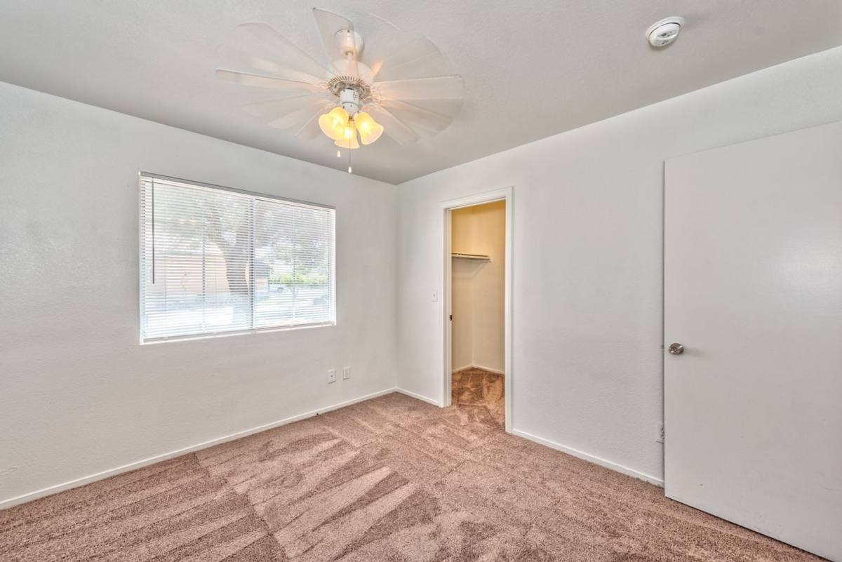 Townhouse for rent at 277 N Lamb Blvd, Las Vegas, NV 89110