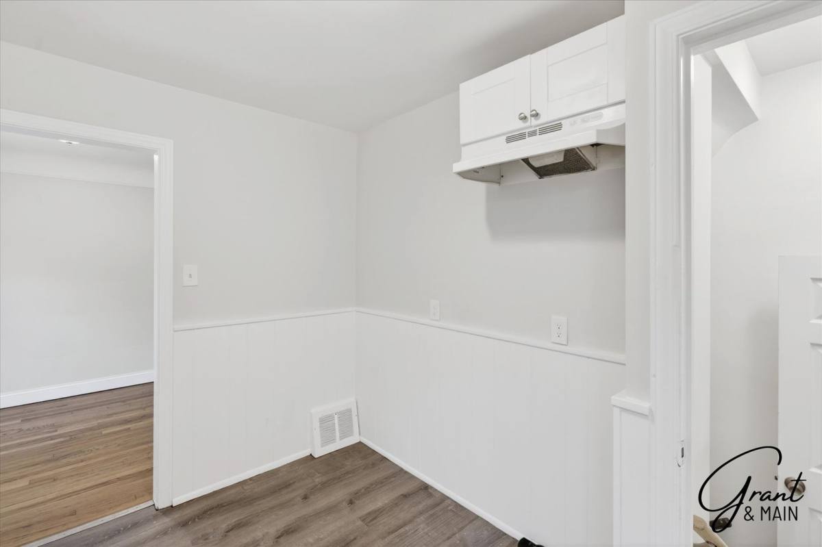 House for rent at 8254 W Parkway, Redford, MI 48239
