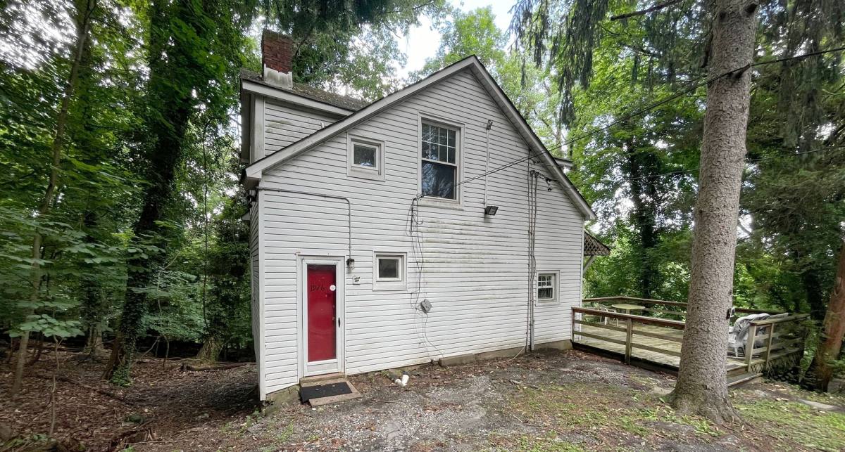 Apartment for rent at 1916 Sulgrave Ave, Baltimore, MD 21209