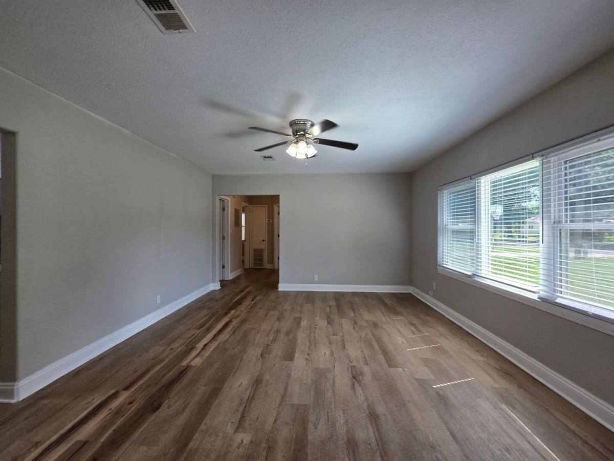 House for rent at 109 Reed Rd, Pensacola, FL 32507