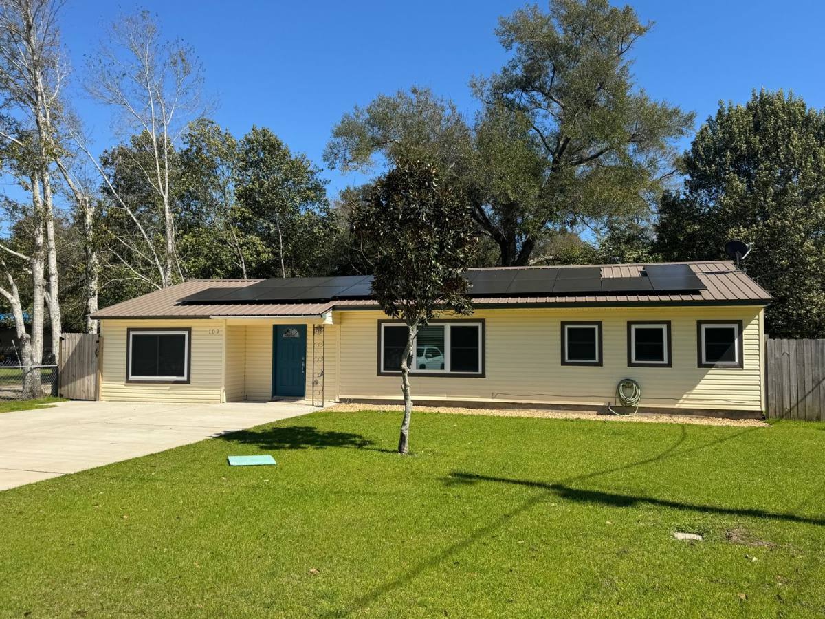 House for rent at 109 Reed Rd, Pensacola, FL 32507