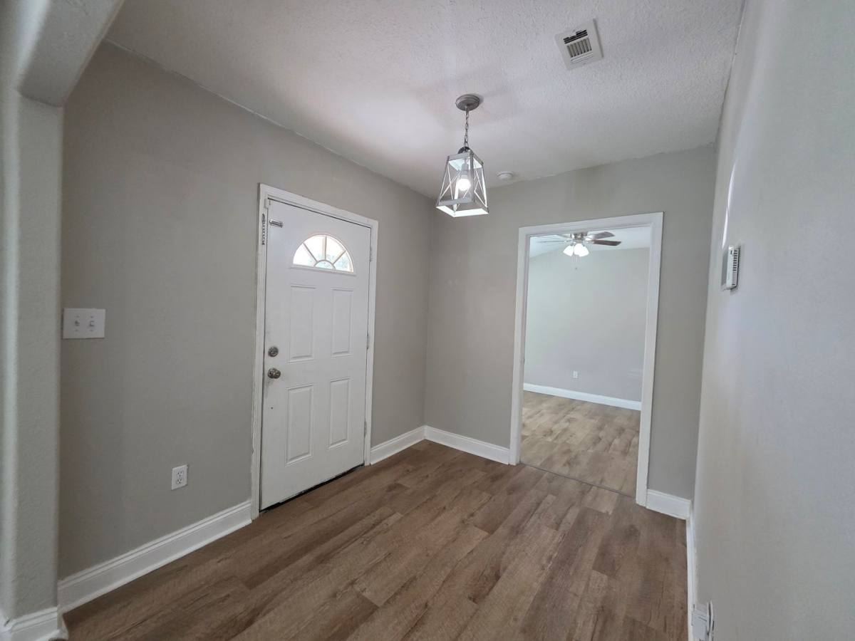 House for rent at 109 Reed Rd, Pensacola, FL 32507