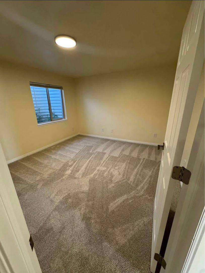 Apartment for rent at 3988 S Lake Vista Dr, Saratoga Springs, UT 84045