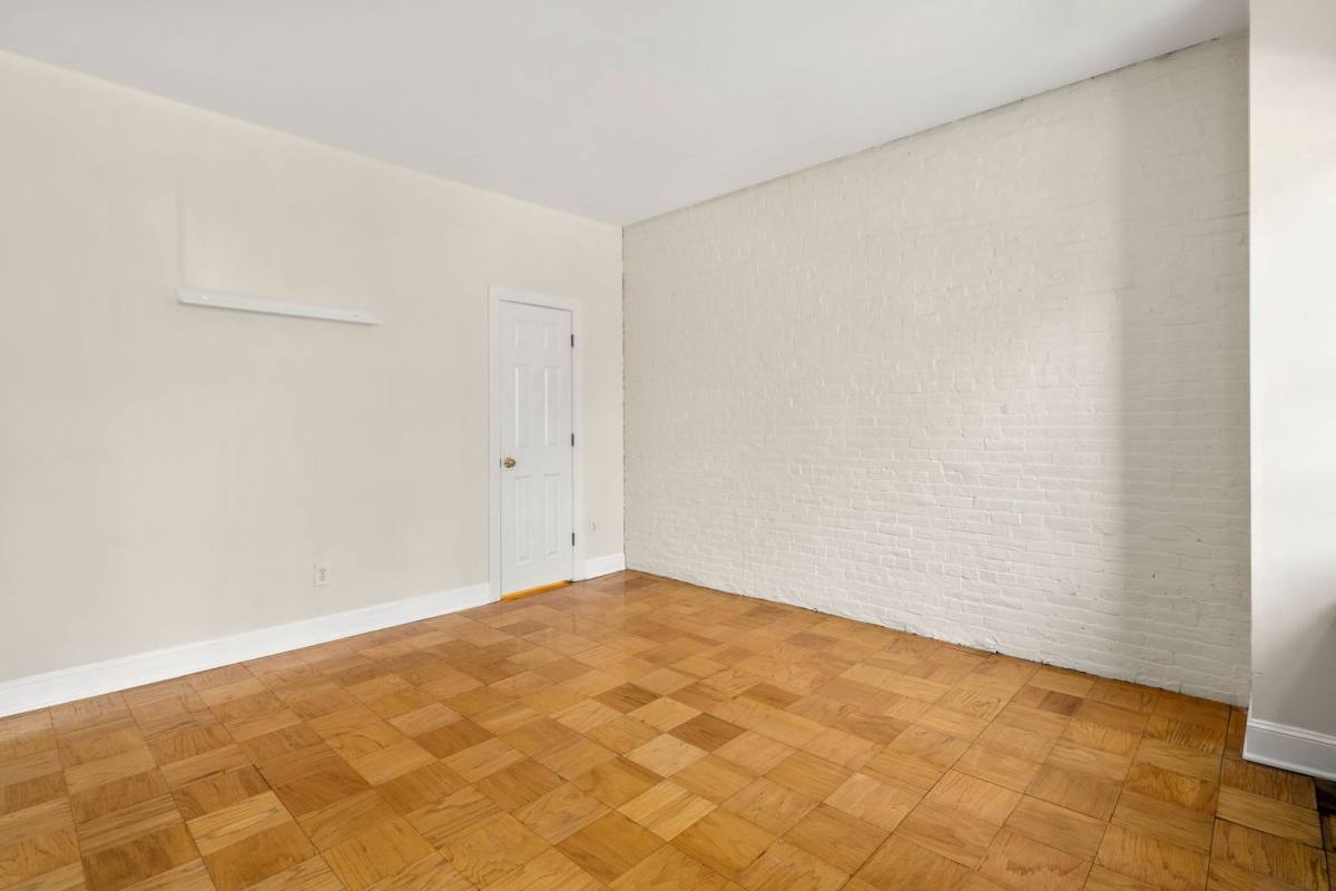 Apartment for rent at 21 Bowdoin St #2C, Boston, MA 02114