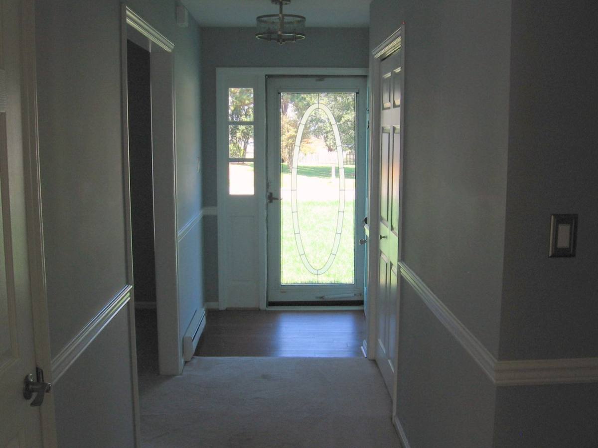 House for rent at 32 Riverside Dr, Smithfield, VA 23430