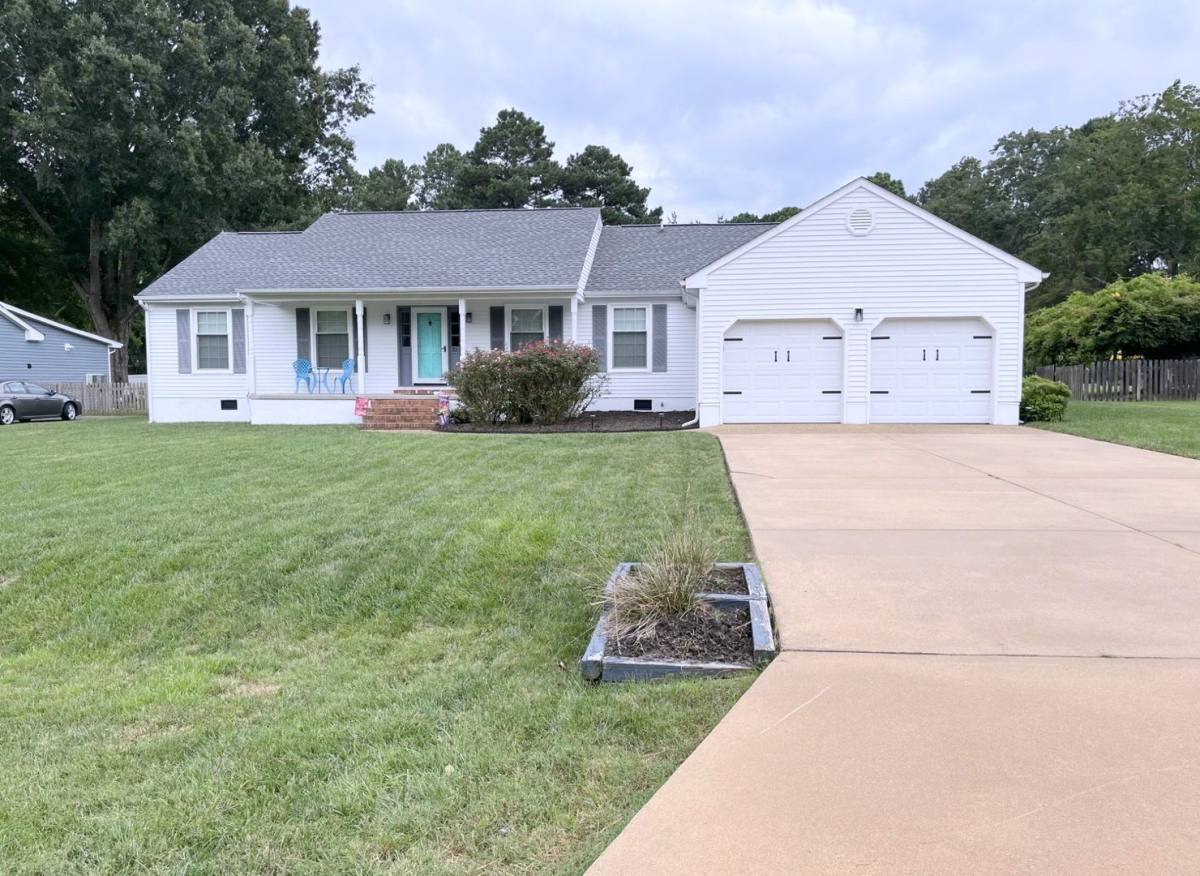 House for rent at 32 Riverside Dr, Smithfield, VA 23430