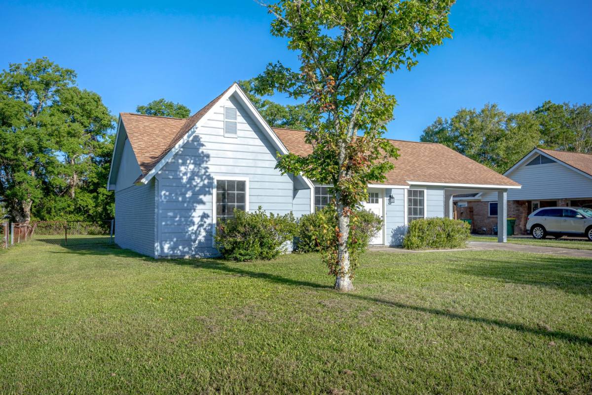 House for rent at 6672 Cortez Circle, Ocean Springs, MS 39564
