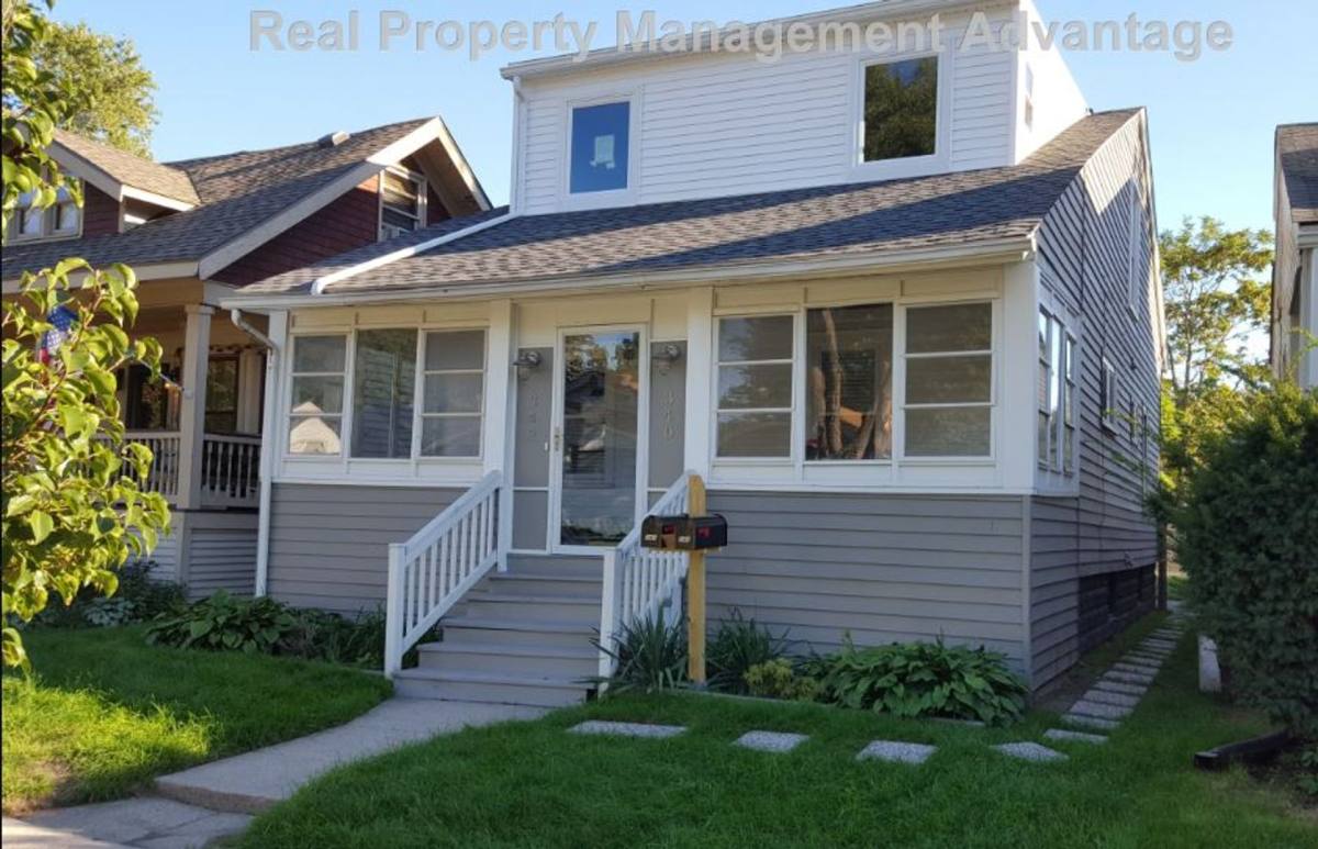 Apartment for rent at 340 E Cambourne St, Ferndale, MI 48220