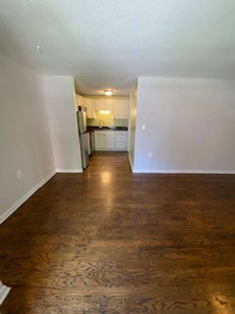 Apartment for rent at 2910 Rubideaux St, Tampa, FL 33629