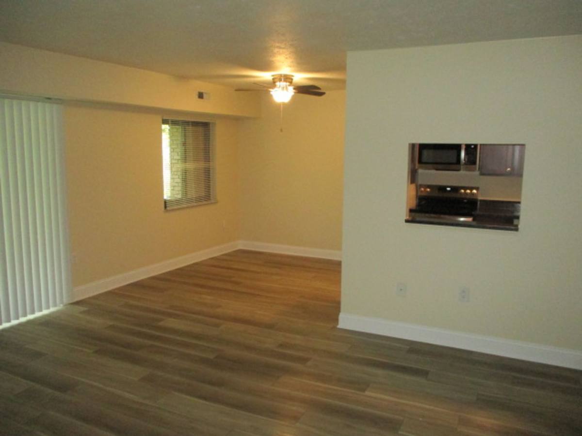 Apartment for rent at 900 Kris Dr, Coraopolis, PA 15108