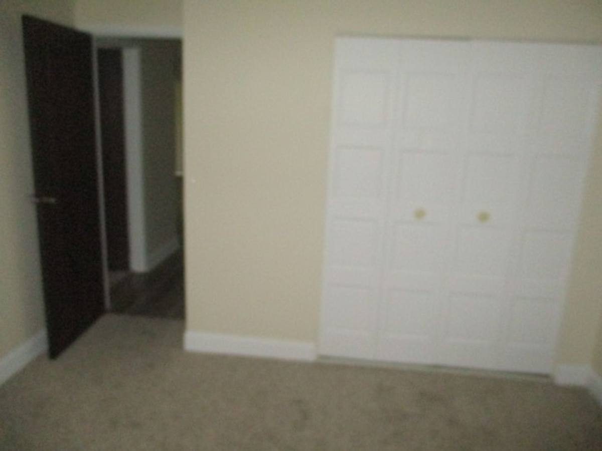 Apartment for rent at 900 Kris Dr, Coraopolis, PA 15108