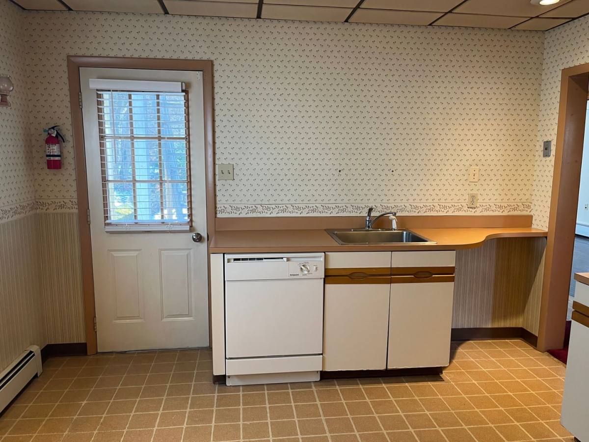 Apartment for rent at 940 Woodlawn St, Scranton, PA 18509