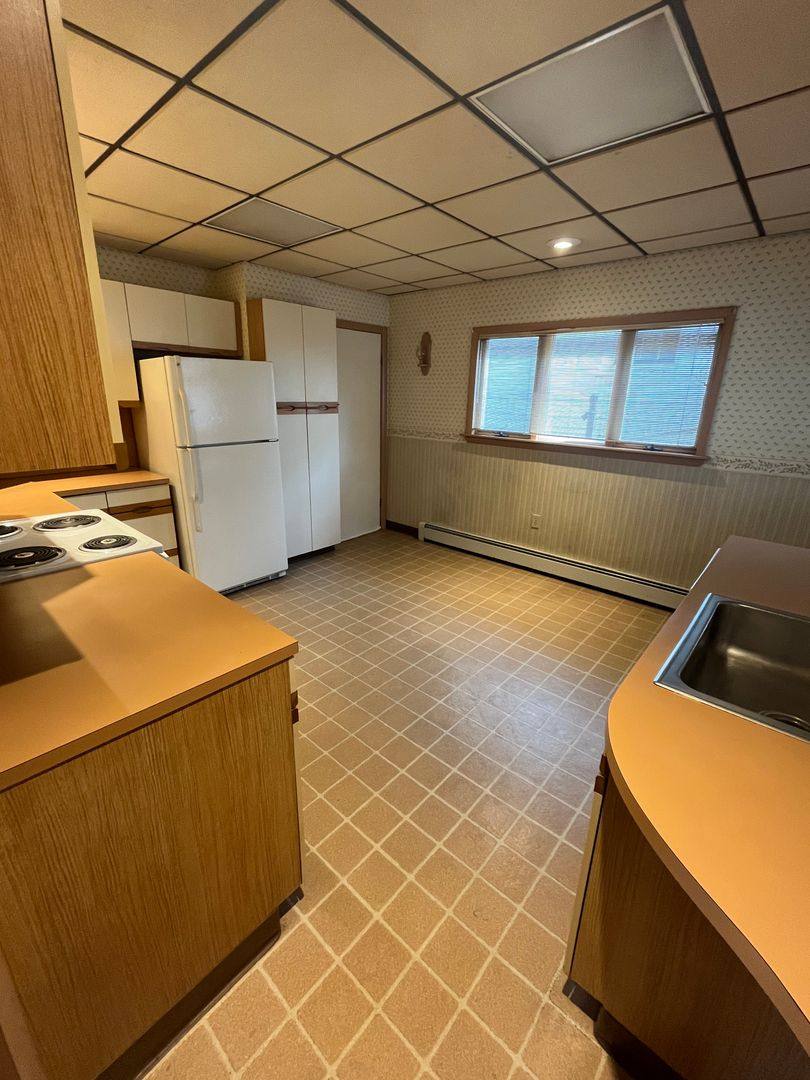 Apartment for rent at 940 Woodlawn St, Scranton, PA 18509