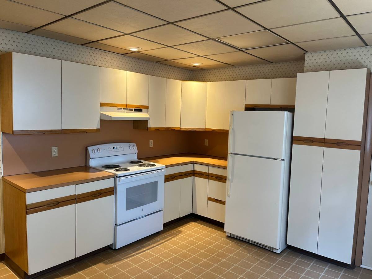 Apartment for rent at 940 Woodlawn St, Scranton, PA 18509