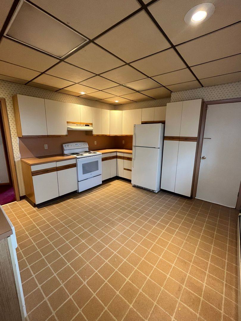 Apartment for rent at 940 Woodlawn St, Scranton, PA 18509
