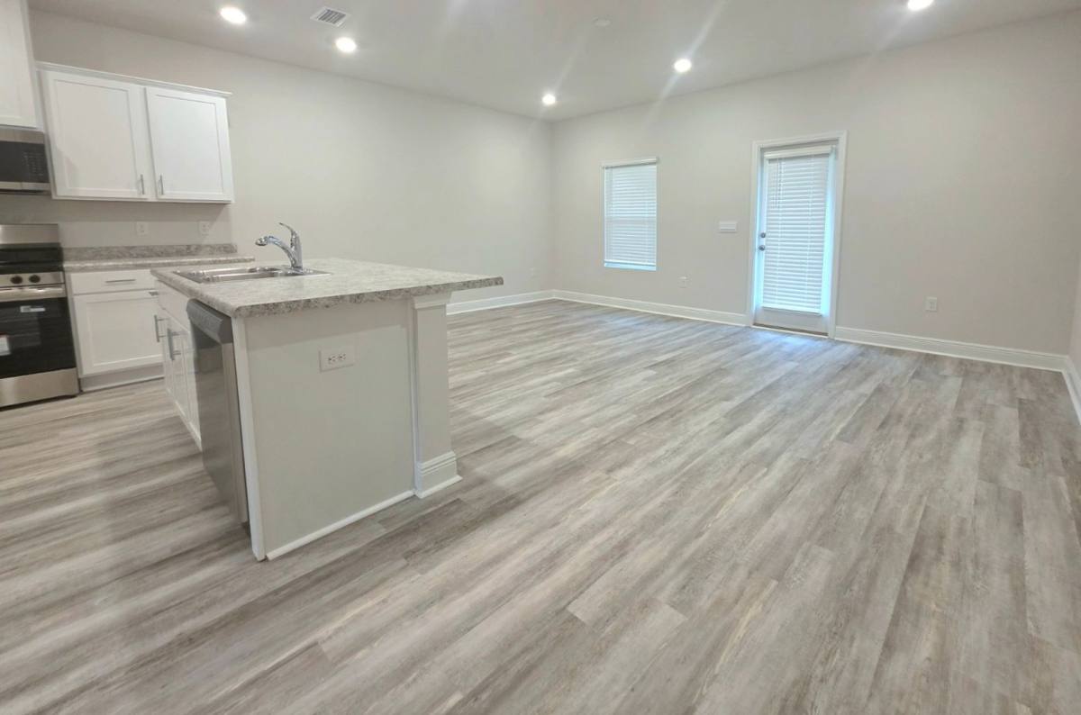 Townhouse for rent at 1306 Leeway Dr, Pensacola, FL 32507