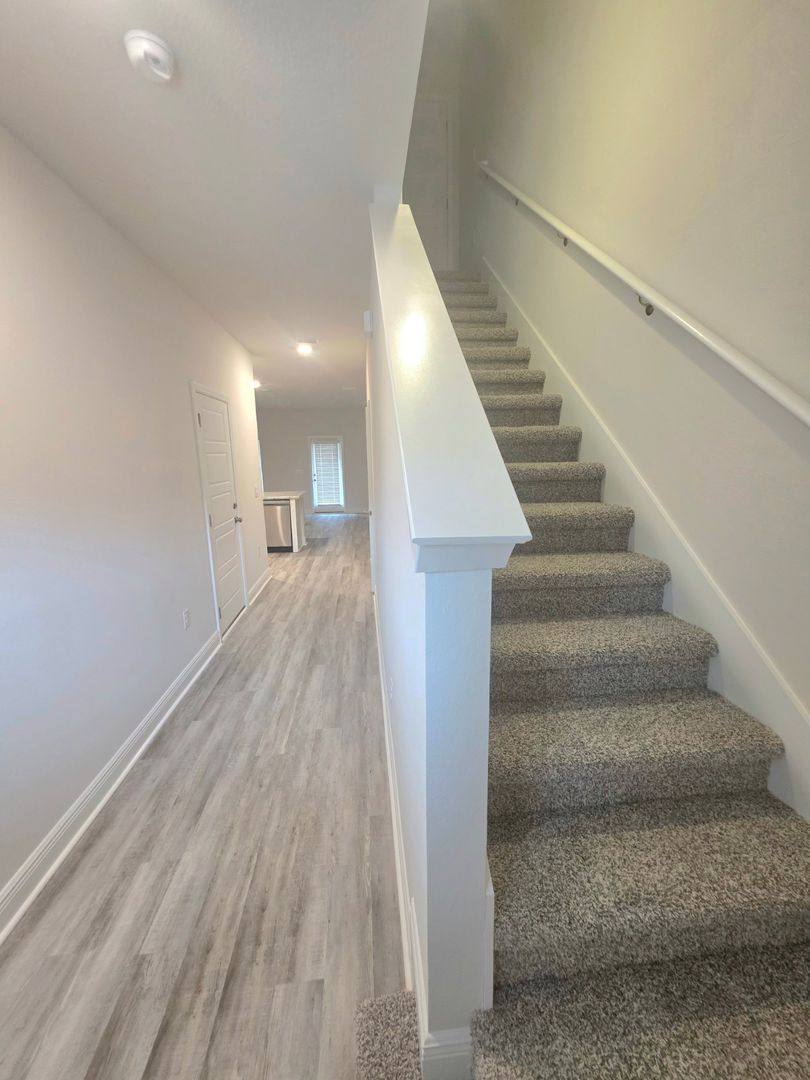 Townhouse for rent at 1306 Leeway Dr, Pensacola, FL 32507