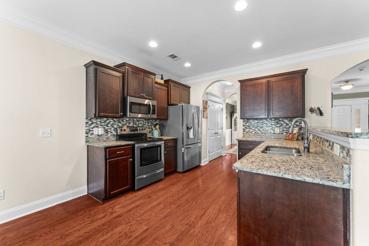 House for rent at 108 Saratoga Dr, Rincon, GA 31326
