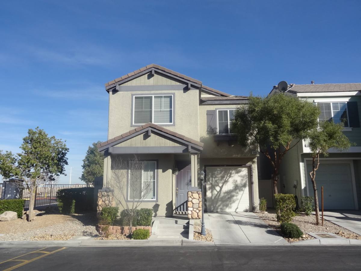 House for rent at 10402 September Flower St, Las Vegas, NV 89183