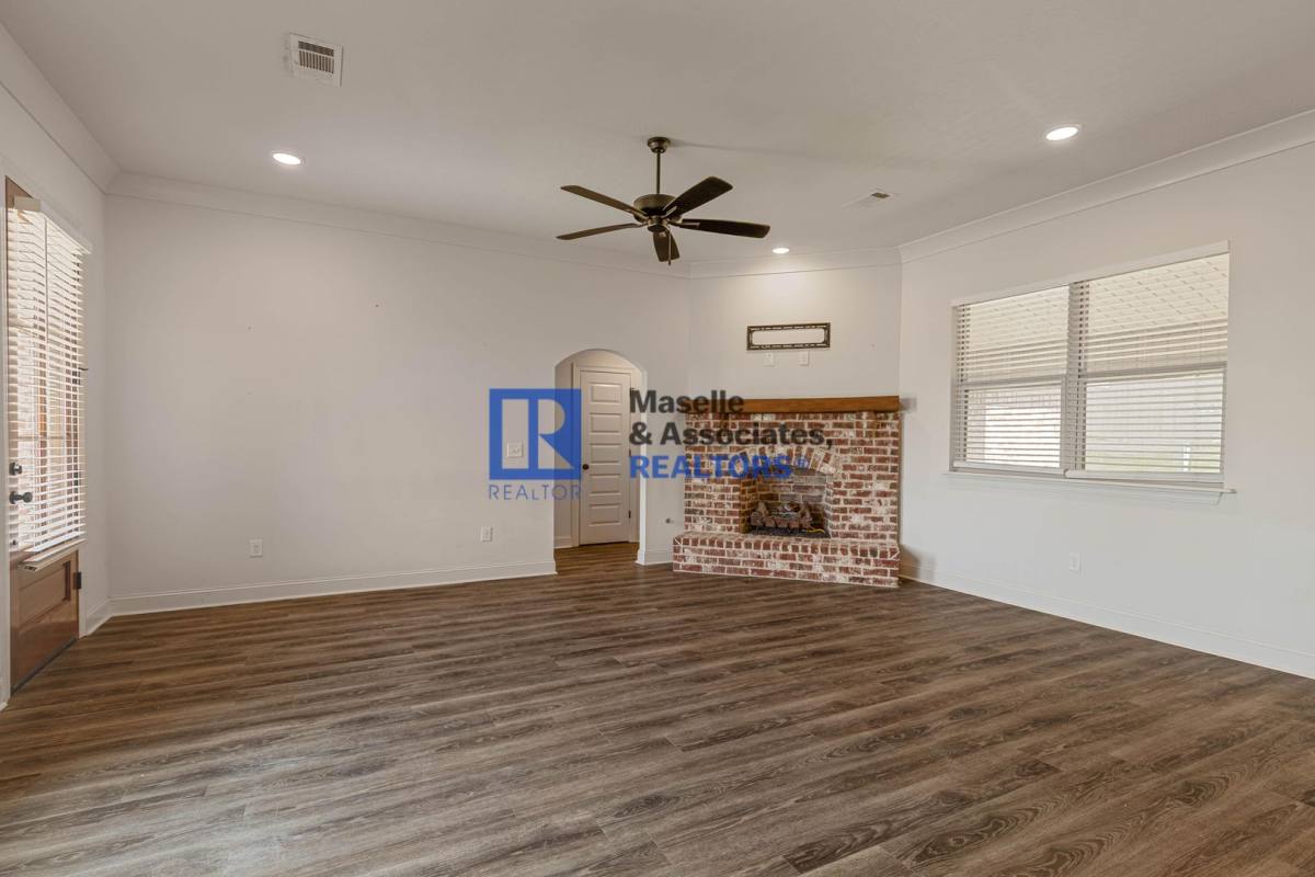 House for rent at 509 Silver Hill Dr, Pearl, MS 39208