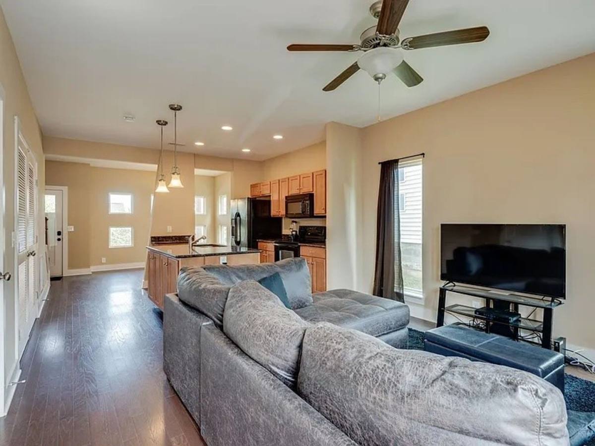 Townhouse for rent at 3529 Steffisburg Dr, Nashville, TN 37211