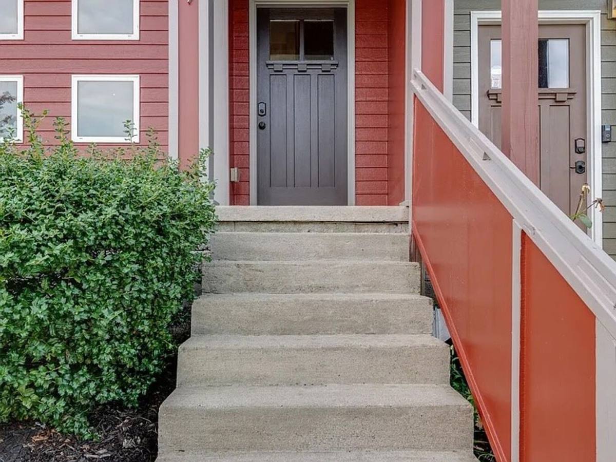 Townhouse for rent at 3529 Steffisburg Dr, Nashville, TN 37211