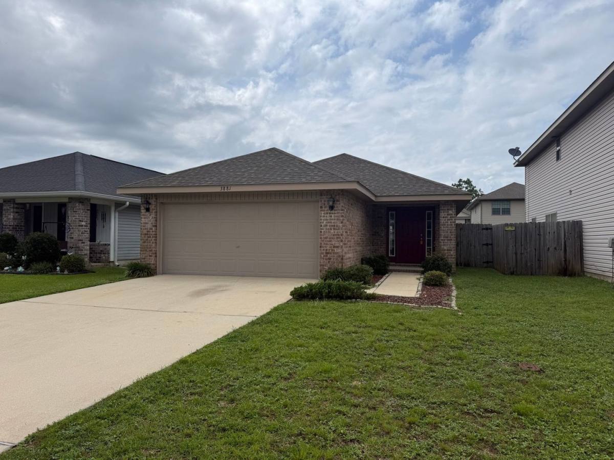 House for rent at 3881 Weatherstone Circle, Pensacola, FL 32507
