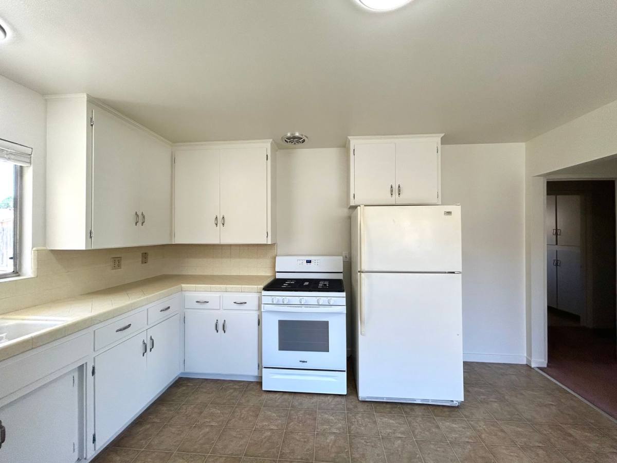 House for rent at 960 Suiter St, Hollister, CA 95023