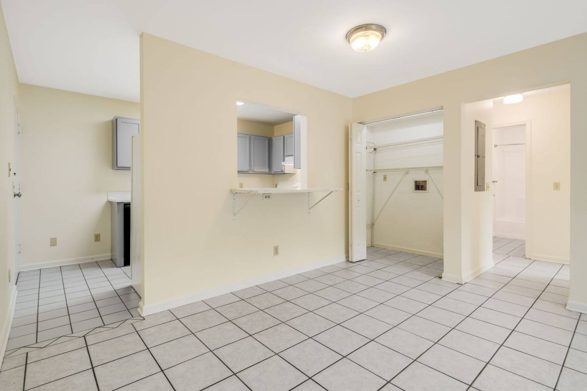 Apartment for rent at 108 Mount Clare Ave, Asheville, NC 28801