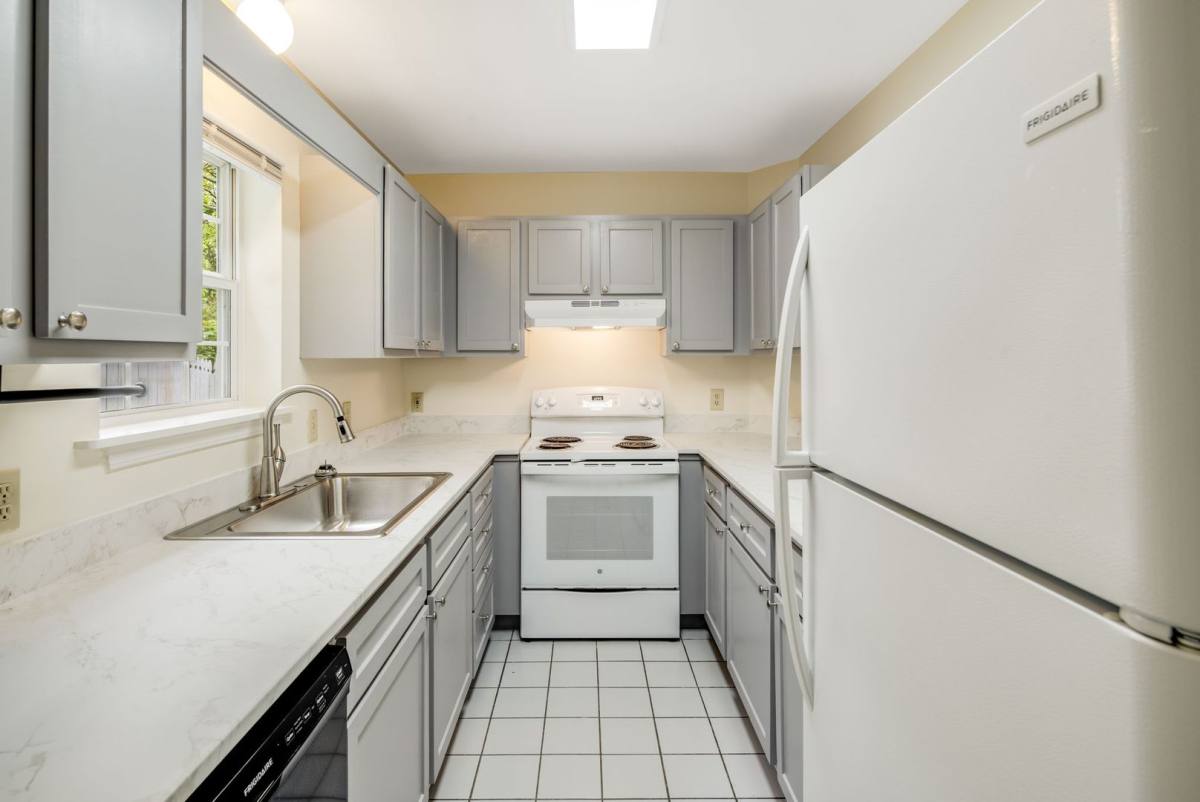 Apartment for rent at 108 Mount Clare Ave, Asheville, NC 28801
