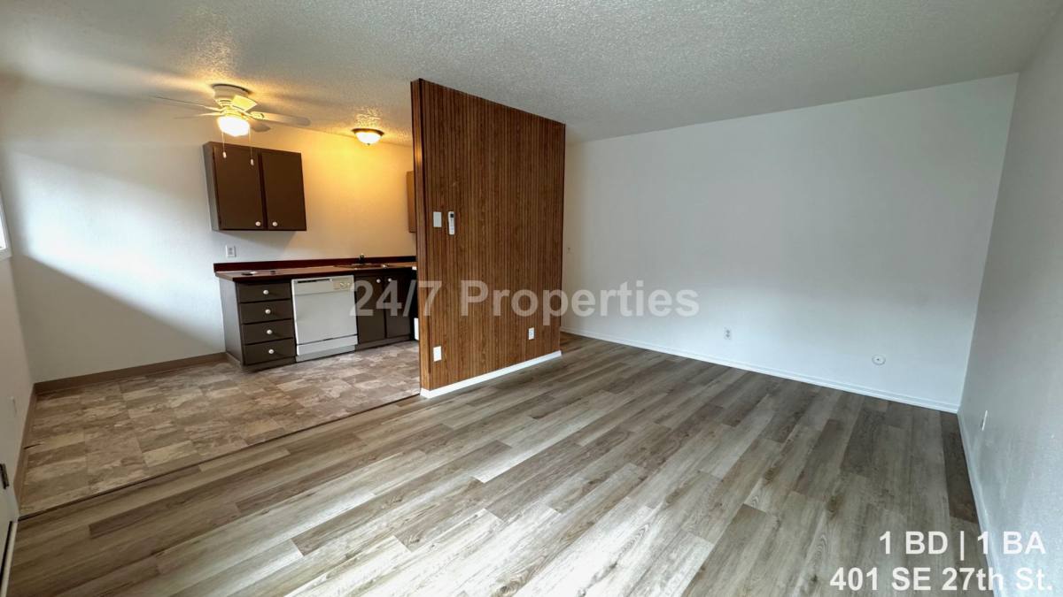 Apartment for rent at 401 SE 27th Ave, Portland, OR 97214