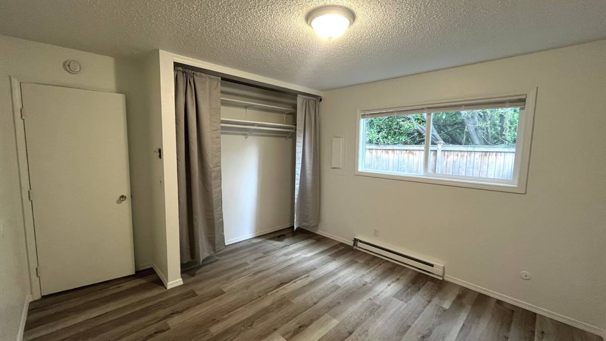 Apartment for rent at 401 SE 27th Ave, Portland, OR 97214
