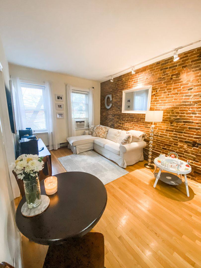 Apartment for rent at 88 W Cedar #D, Boston, MA 02114