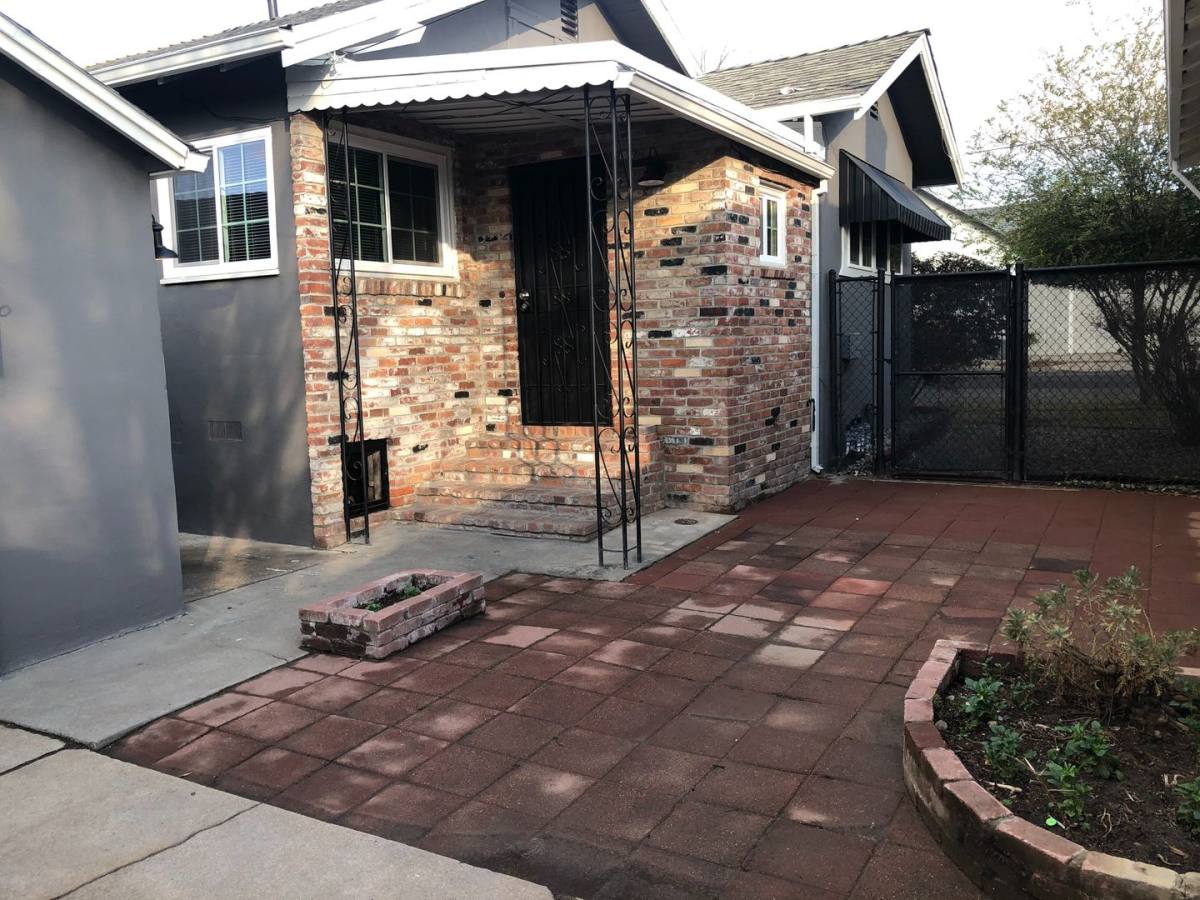 House for rent at 501 Grove St, Roseville, CA 95678