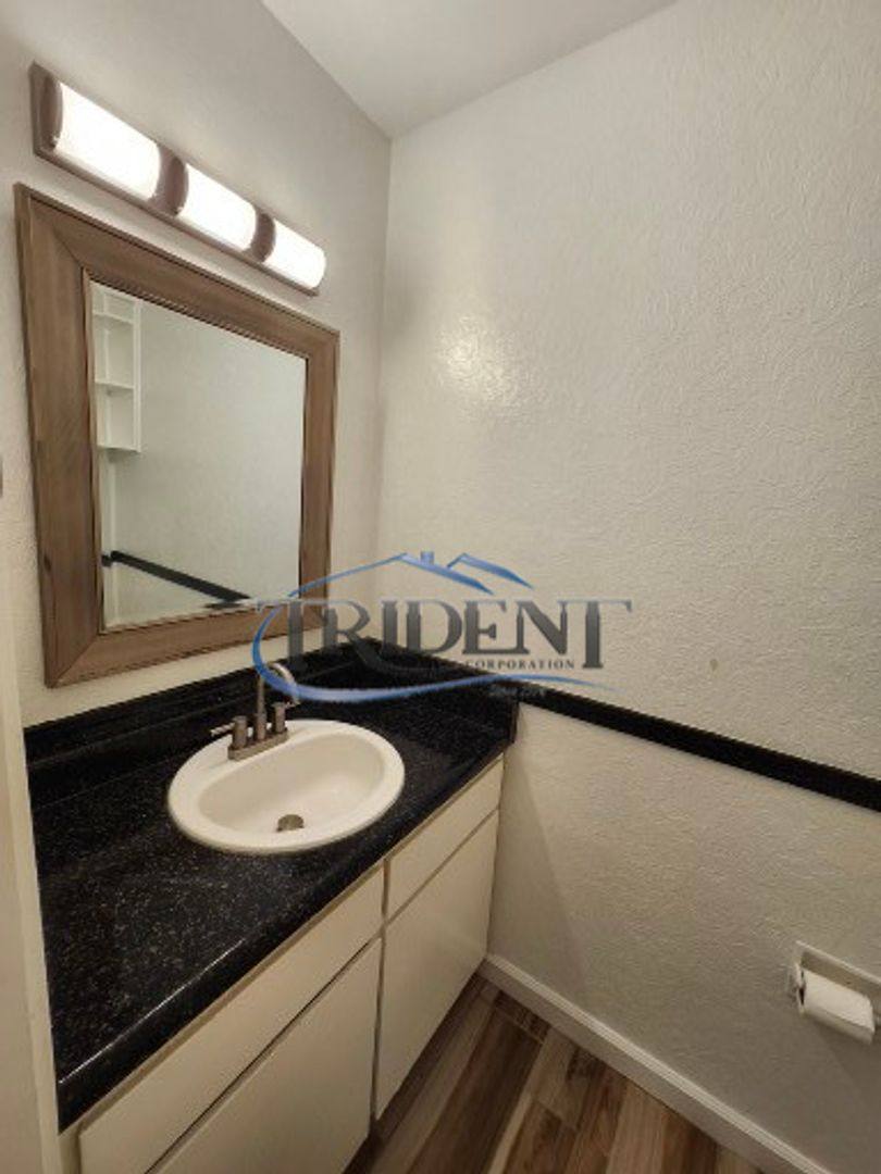 Townhouse for rent at 1198 Casita, Yuba City, CA 95991