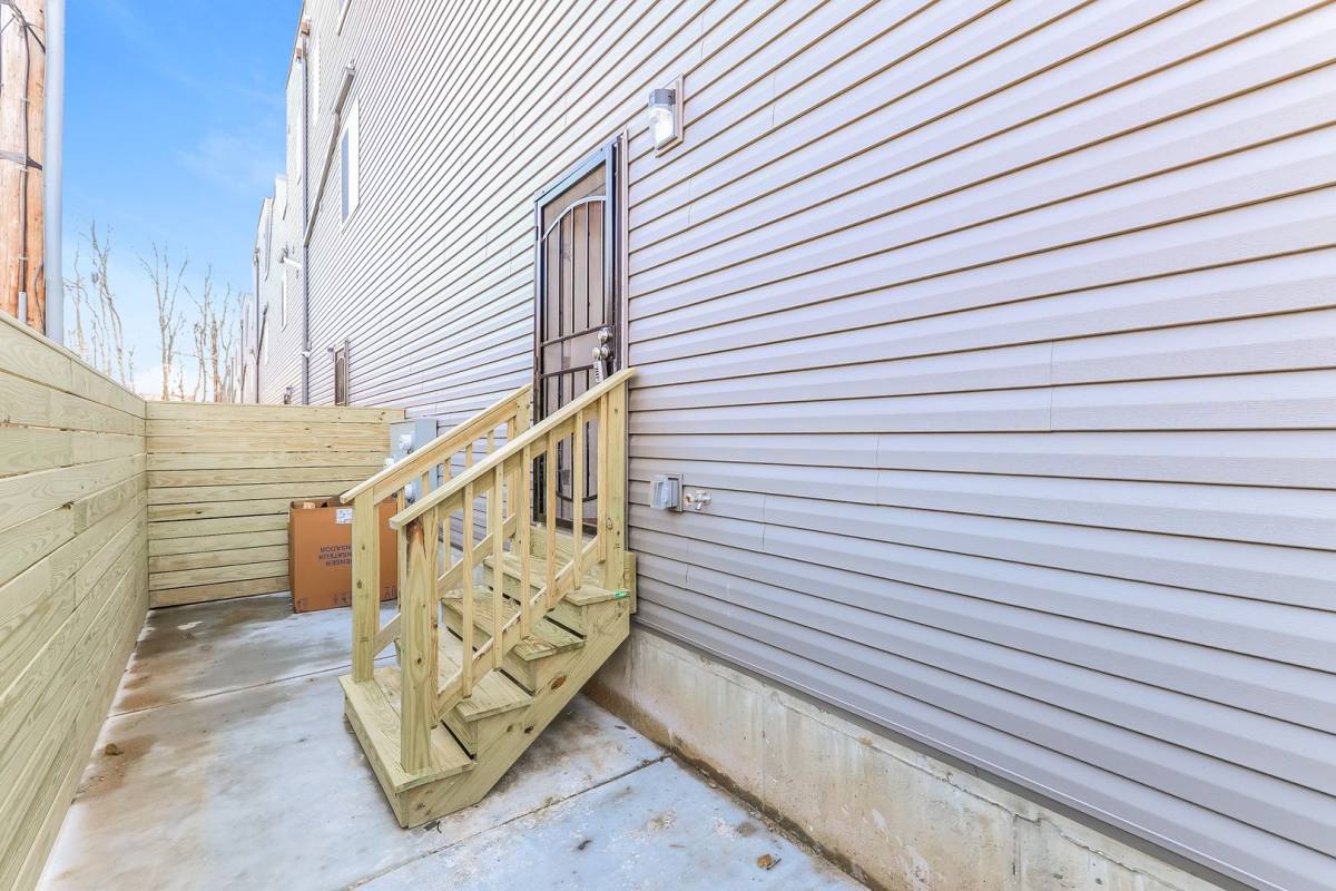 Apartment for rent at 429-435 E Upsal, Philadelphia, PA 19119