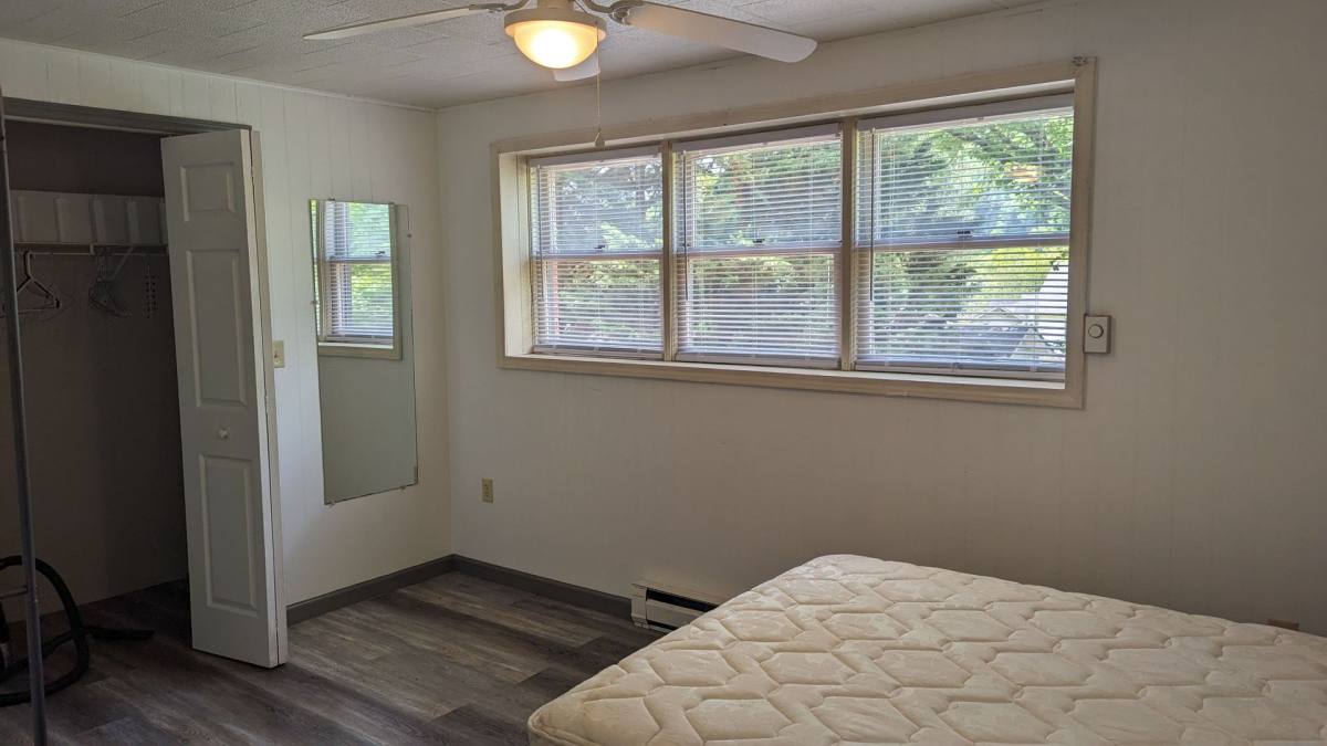 Apartment for rent at 107 Magnolia St, Sylva, NC 28779