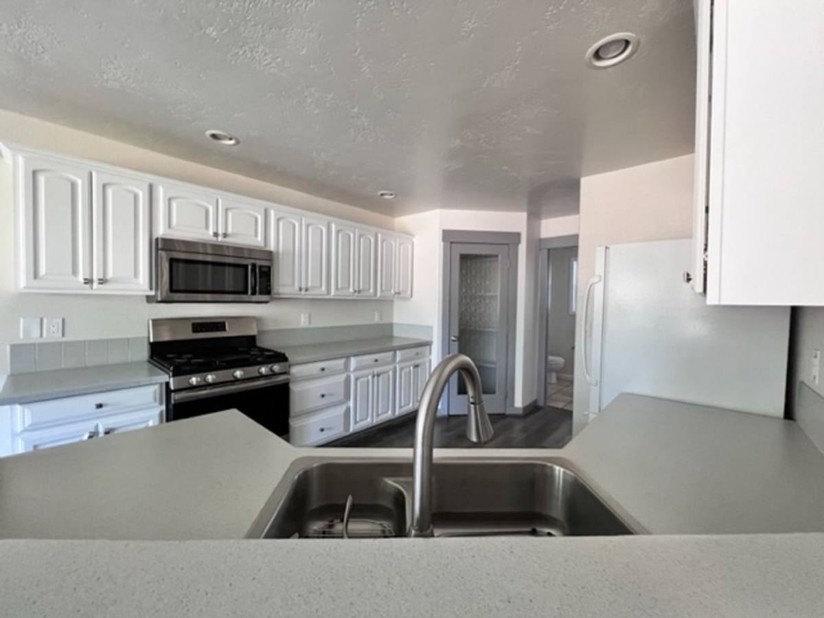 House for rent at 3134 N Blue Springs Ave, Meridian, ID 83646