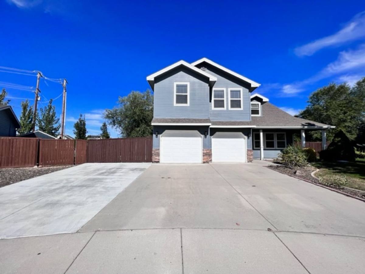 House for rent at 3134 N Blue Springs Ave, Meridian, ID 83646