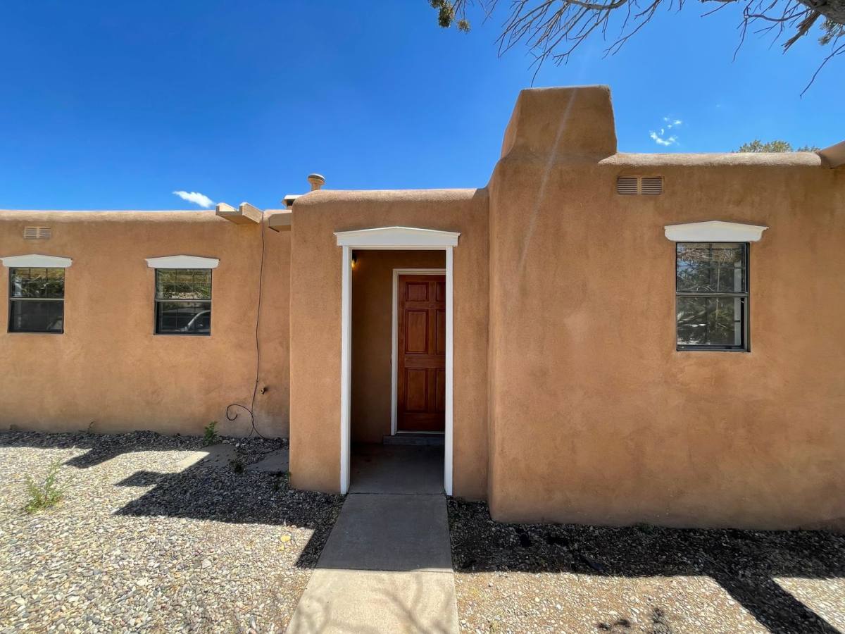 Apartment for rent at 1875 Calle Quedo, Santa Fe, NM 87505