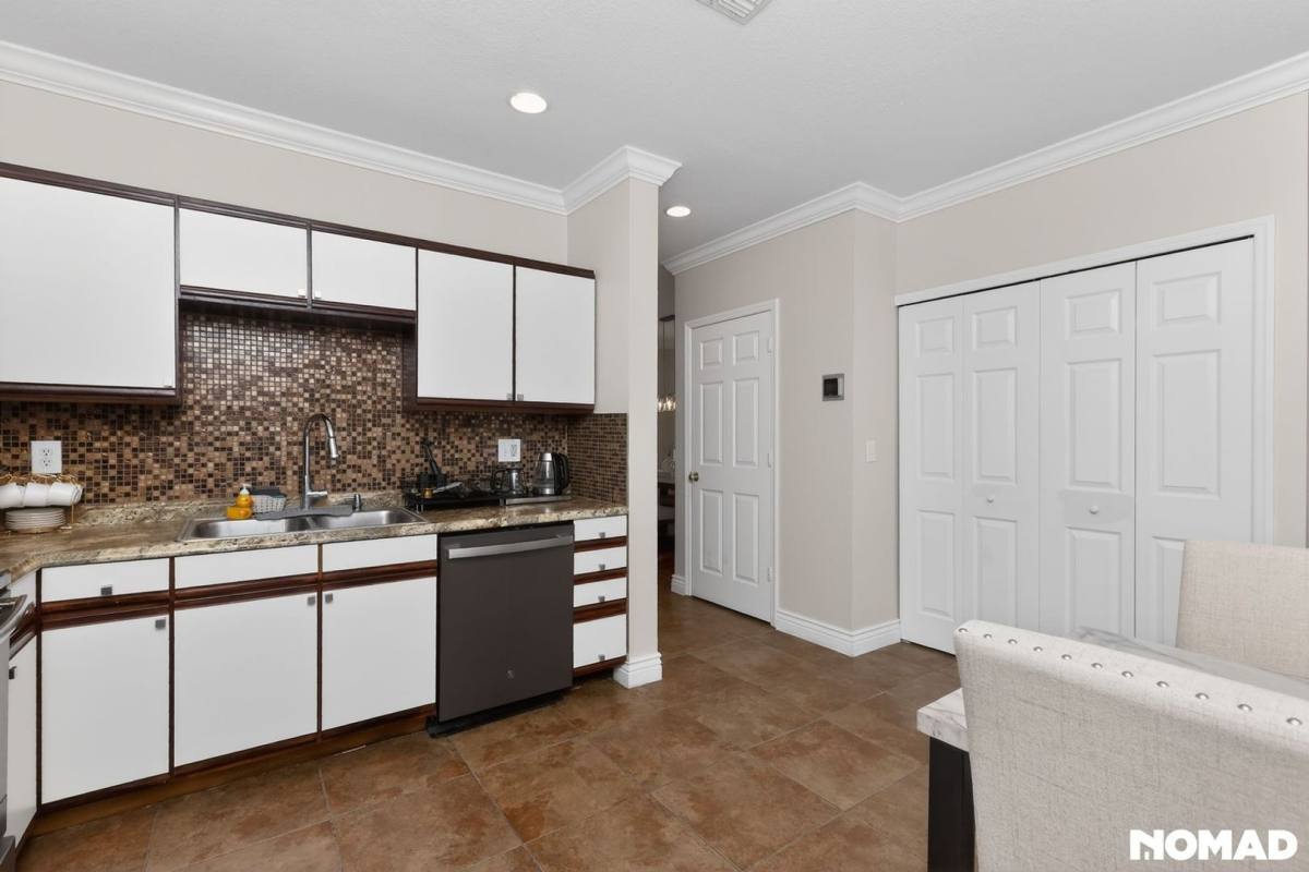 Townhouse for rent at 1417 Lyonshire Dr, Wesley Chapel, FL 33543