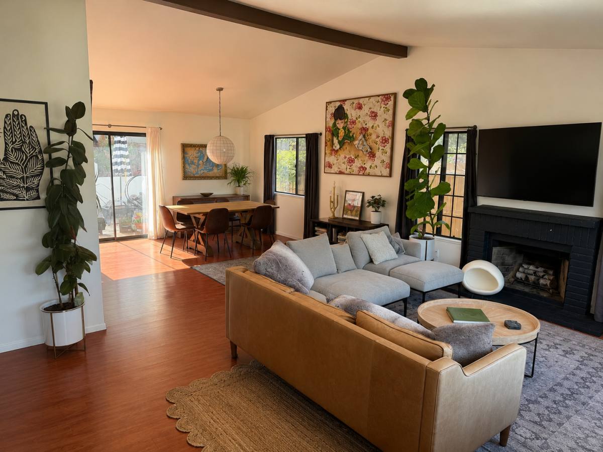 House for rent at 11921 Silver Spur St, Ojai, CA 93023