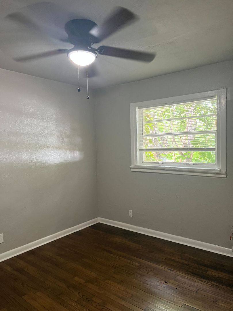 Apartment for rent at 5532 Eskridge St, Houston, TX 77023