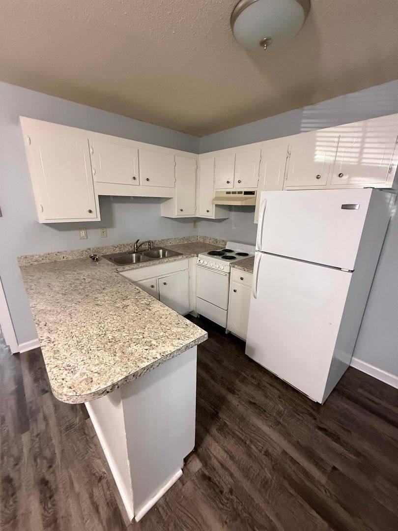 Apartment for rent at 304 Reece Ave, Randleman, NC 27317