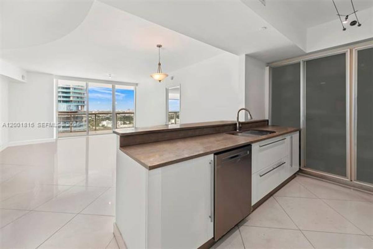 Apartment for rent at 450 Alton Rd, Miami Beach, FL 33139