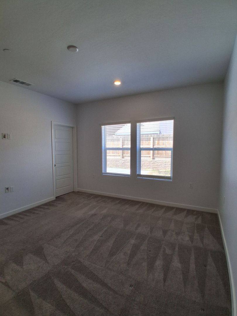 Apartment for rent at 7046 W Willis Ave, Fresno, CA 93723